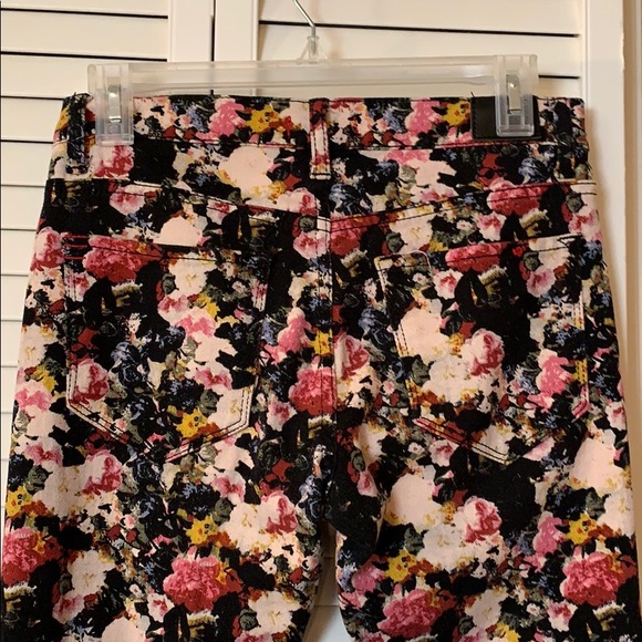 BDG Floral Ankle Jeans - Picture 3 of 8